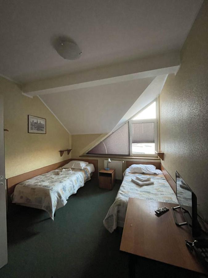 Hotel Sens Mierzyn  Bagian luar foto