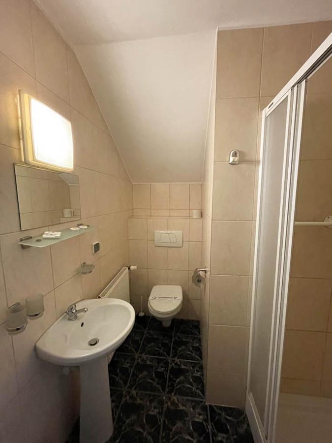 Hotel Sens Mierzyn  Bagian luar foto