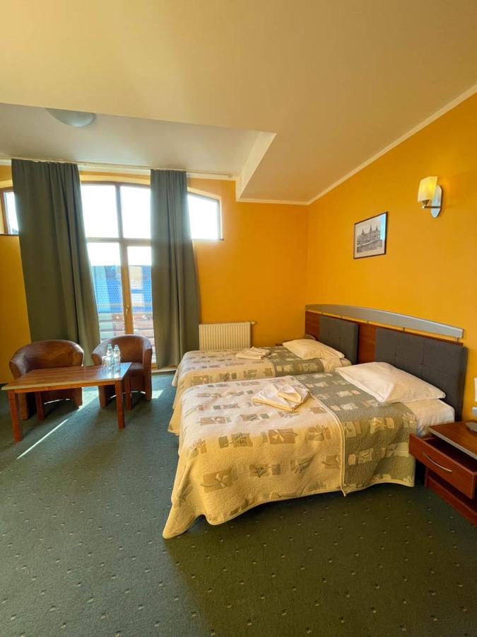 Hotel Sens Mierzyn  Bagian luar foto