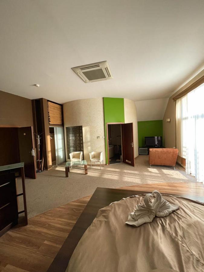 Hotel Sens Mierzyn  Bagian luar foto