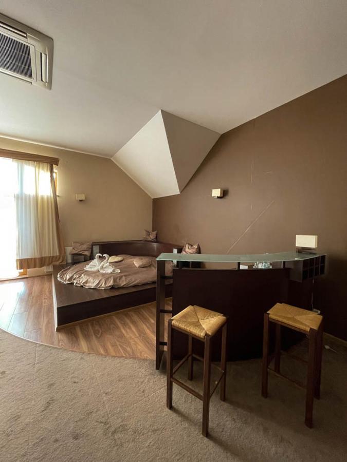 Hotel Sens Mierzyn  Bagian luar foto