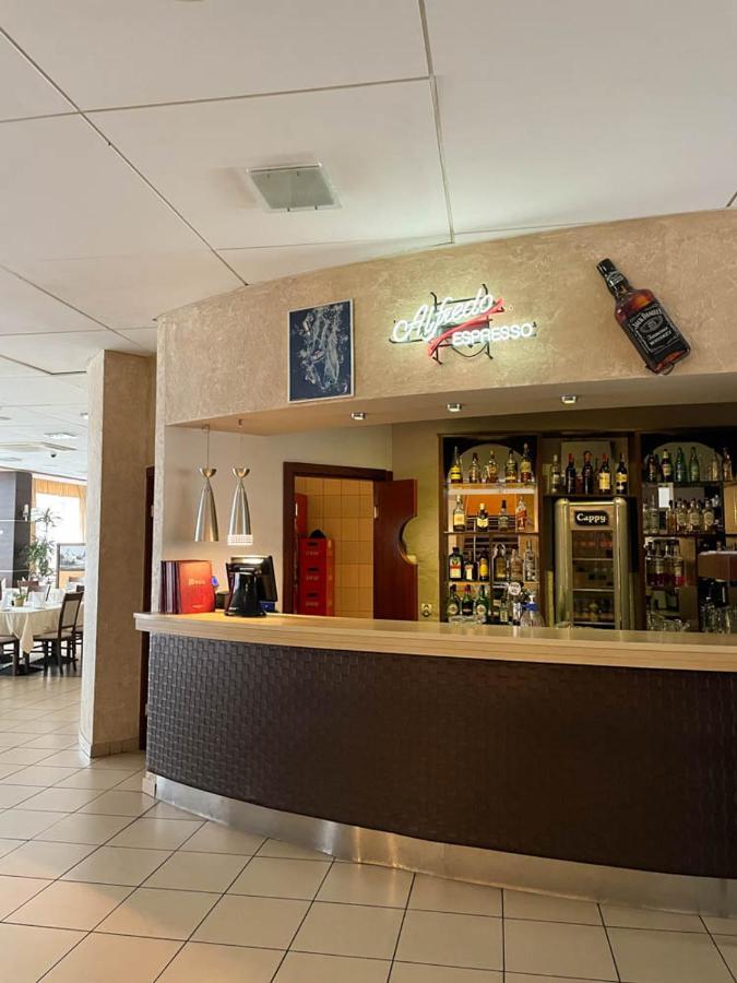 Hotel Sens Mierzyn  Bagian luar foto