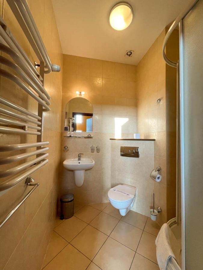 Hotel Sens Mierzyn  Bagian luar foto