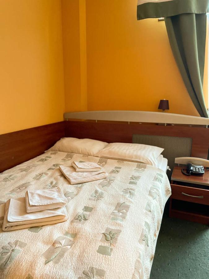 Hotel Sens Mierzyn  Bagian luar foto
