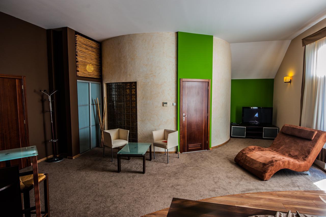 Hotel Sens Mierzyn  Bagian luar foto