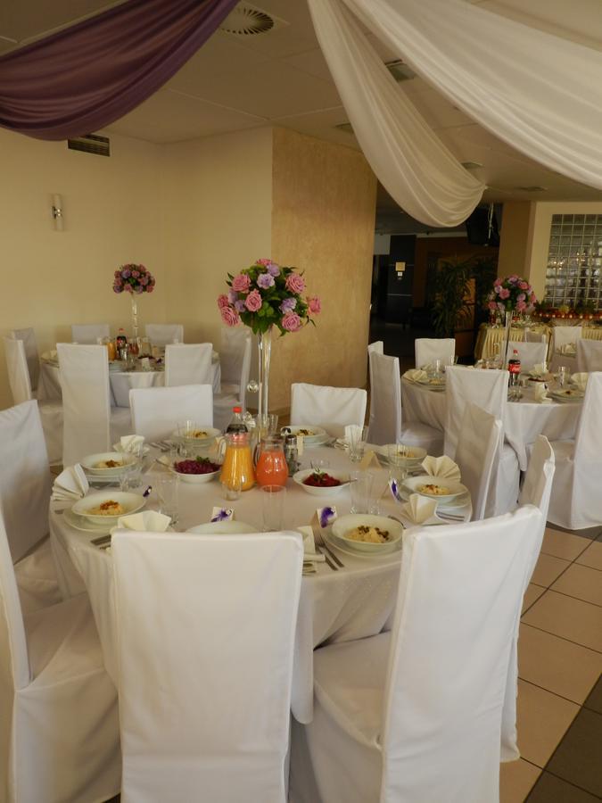 Hotel Sens Mierzyn  Bagian luar foto